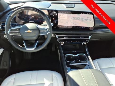 New 2026 Chevrolet Traverse High Country image 13