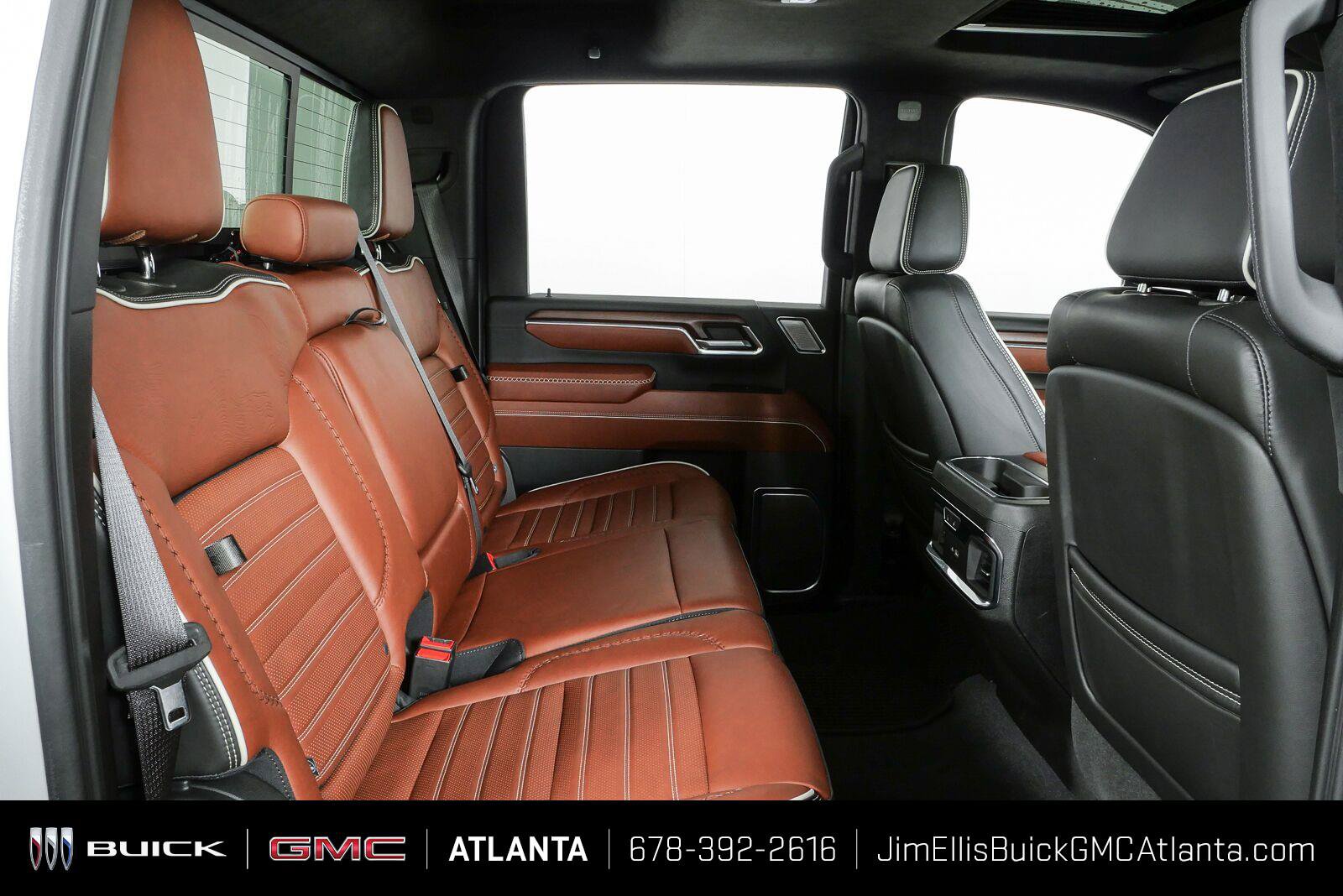 Used 2024 GMC Sierra 2500 Denali Ultimate w/ Max Trailering Package AWD/4WD image 22