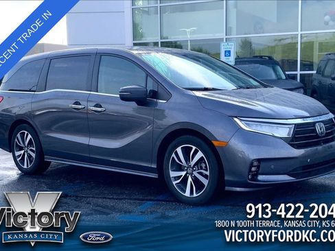 Used 2022 Honda Odyssey Touring image 1