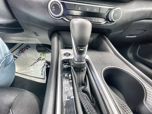 Used 2024 Nissan Altima 2.5 S FWD image 15