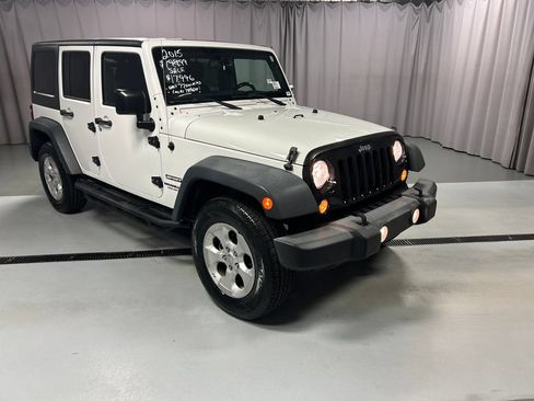 Used 2015 Jeep Wrangler Unlimited Sport w/ Quick Order Package 24S AWD/4WD image 1