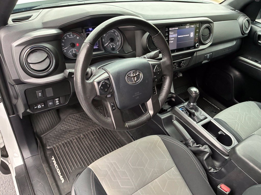 Used 2020 Toyota Tacoma TRD Sport w/ Technology Package AWD/4WD image 16