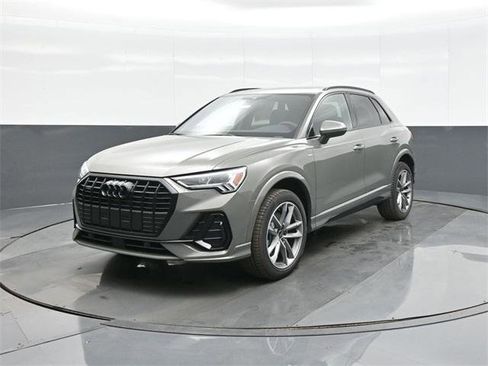 New 2025 Audi Q3 2.0T Premium image 3