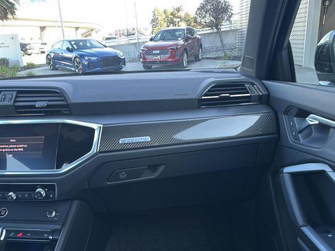 Certified 2025 Audi Q3 2.0T Premium Plus w/ Premium Plus Package image 11