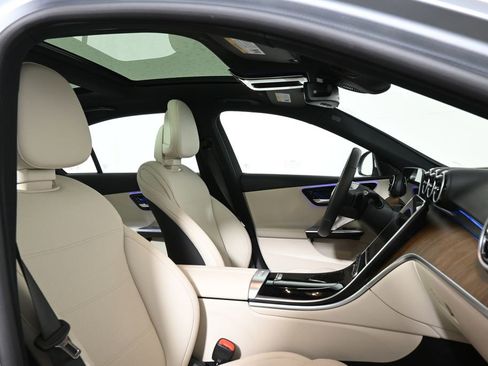 Certified 2025 Mercedes-Benz C 300 4MATIC Sedan image 24
