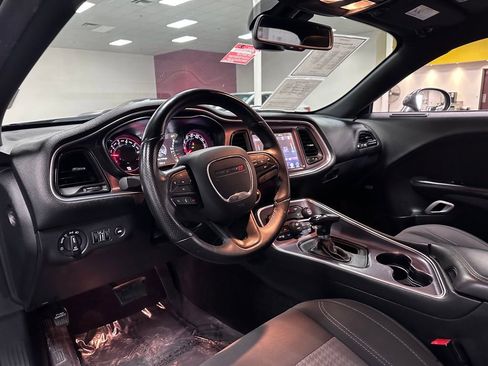 Used 2017 Dodge Challenger SXT w/ Blacktop Package image 13