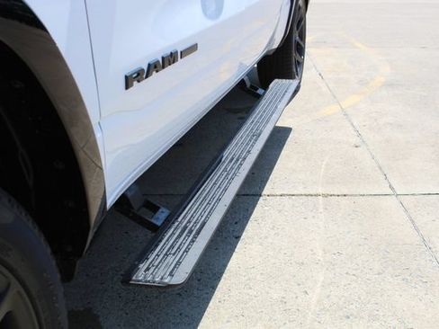 New 2026 RAM 1500 Laramie AWD/4WD image 16