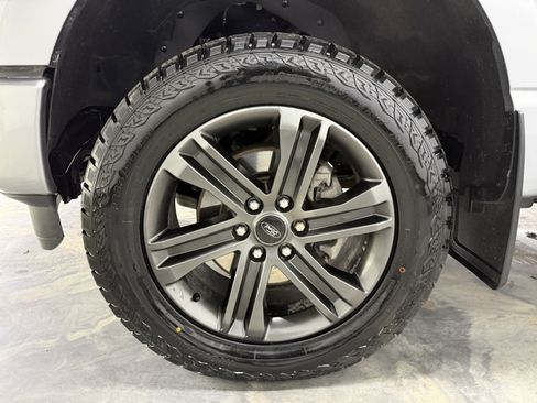 Used 2023 Ford F150 Lariat w/ Equipment Group 502A High image 33