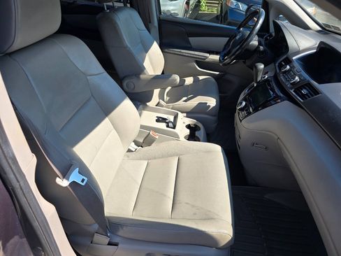 Used 2016 Honda Odyssey EX-L image 35