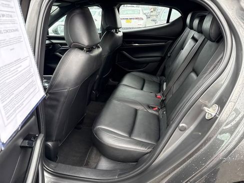 Used 2023 MAZDA MAZDA3 s FWD image 14