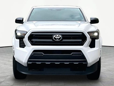 Used 2024 Toyota Tacoma SR AWD/4WD image 4