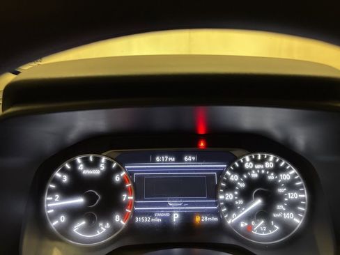 Used 2024 Nissan Rogue S image 14