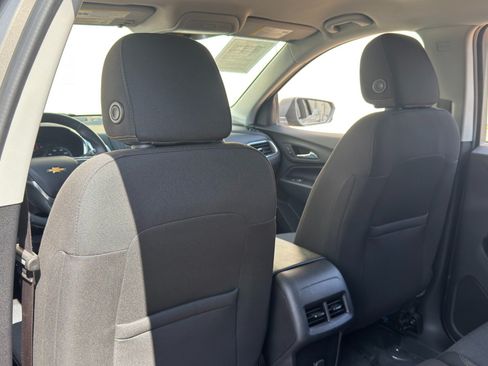 Used 2018 Chevrolet Equinox LT FWD image 28