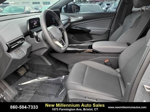 Used 2024 Volkswagen ID.4 Pro S image 18