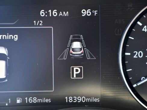 Used 2024 Nissan Kicks SV image 23