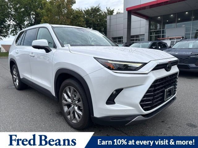 Certified 2024 Toyota Grand Highlander AWD image 1