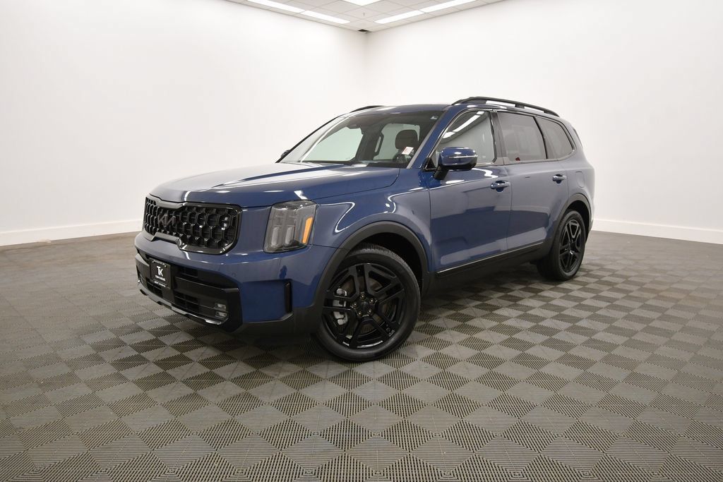 Certified 2025 Kia Telluride SX Prestige X-Line AWD/4WD image 2
