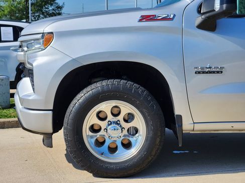 Used 2022 Chevrolet Silverado 1500 RST AWD/4WD image 6