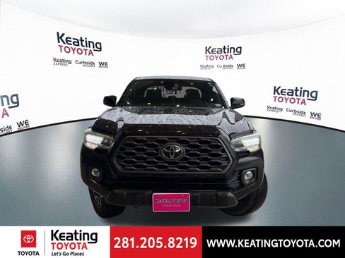 Used 2021 Toyota Tacoma TRD Off-Road image 8