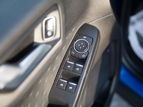 Used 2020 Ford Escape SE image 20