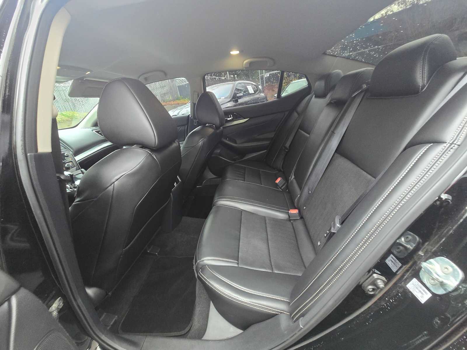 Used 2023 Nissan Maxima SV FWD image 14
