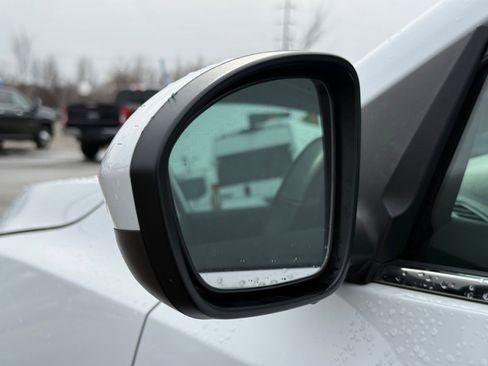 Used 2023 Nissan Sentra SV image 34