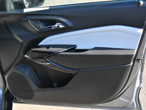 Used 2025 Chevrolet Trax LT w/ LT Convenience Package image 41