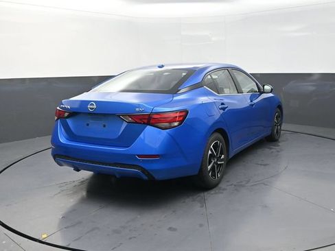 Used 2024 Nissan Sentra SV FWD image 9