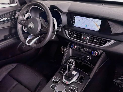 Used 2024 Alfa Romeo Stelvio Sprint RWD image 16