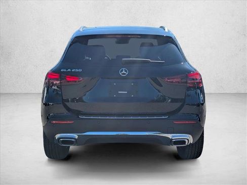 New 2026 Mercedes-Benz GLA 250 image 7