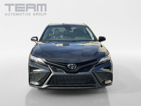 Used 2024 Toyota Camry SE image 2