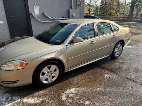 Used 2011 Chevrolet Impala LS image 3