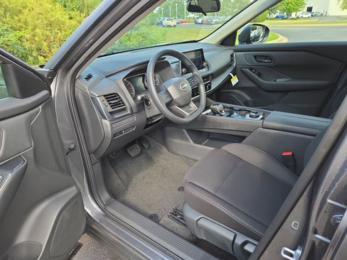 New 2026 Nissan Rogue S image 10