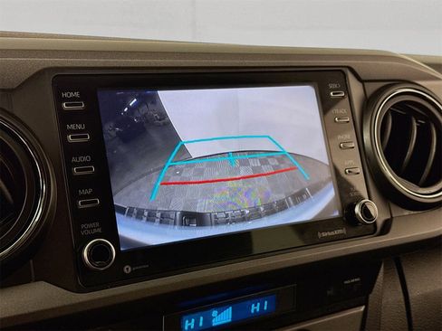 Used 2021 Toyota Tacoma TRD Sport image 11