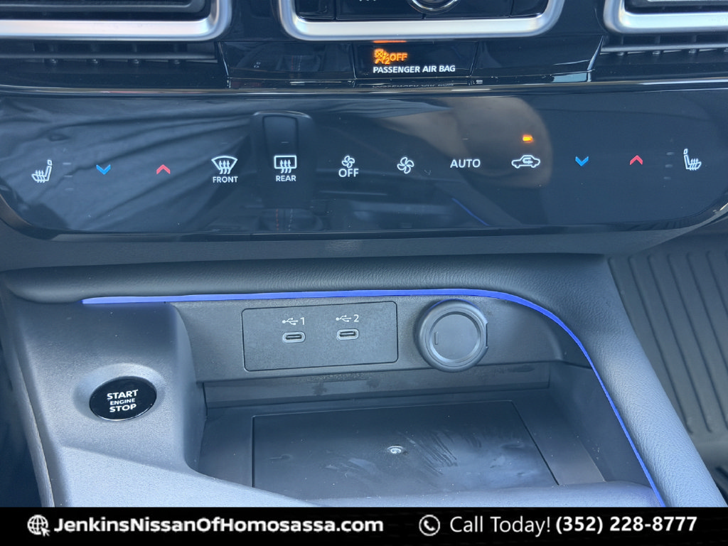 Used 2026 Nissan Sentra SR w/ SR Premium Package FWD image 40