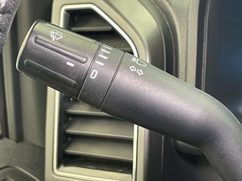 Used 2018 Ford F150 XLT w/ Equipment Group 302A Luxury AWD/4WD image 33