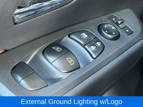 Used 2024 Nissan Kicks SR w/ Interior Electronics Package FWD image 34
