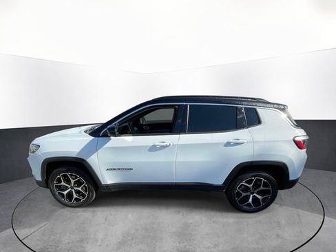 Used 2025 Jeep Compass Limited AWD/4WD image 4