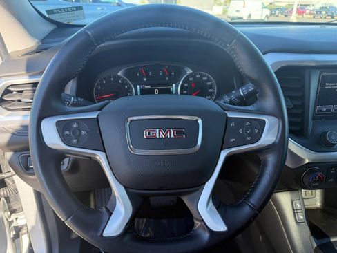 Used 2018 GMC Acadia SLT image 12