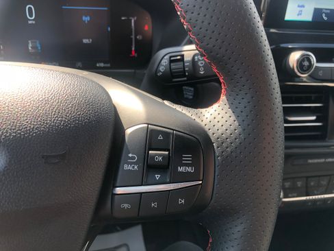 Used 2025 Ford Escape ST-Line w/ Cold Weather Package AWD/4WD image 16