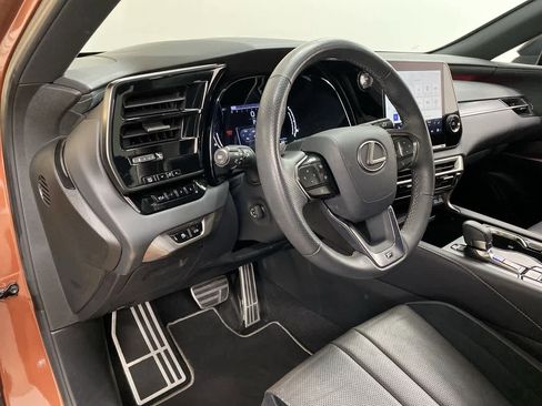 Used 2023 Lexus RX 500h F Sport image 2