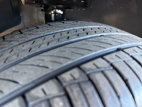 Used 2025 Chevrolet Trax LT w/ LT Convenience Package image 31