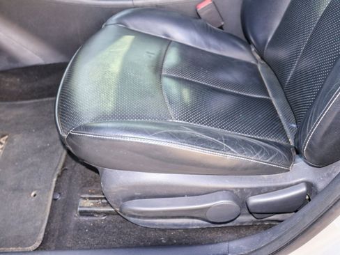 Used 2015 Nissan Sentra SR w/ SR Premium Package image 8