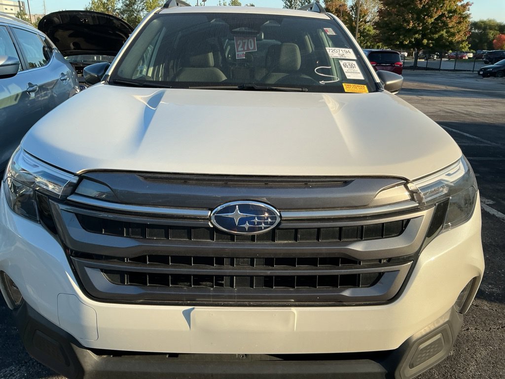 Used 2025 Subaru Forester Premium AWD/4WD image 8