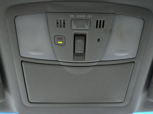 Used 2016 INFINITI QX80 4WD w/ Driver's Assistance Package image 22