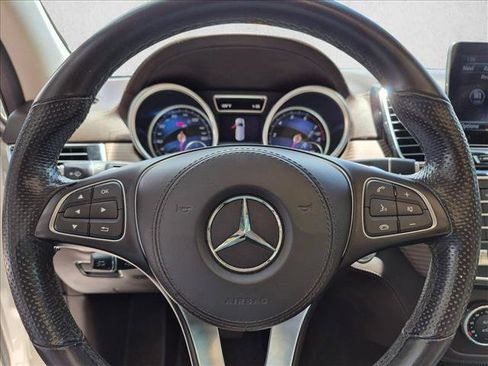 Used 2019 Mercedes-Benz GLS 550 4MATIC image 13