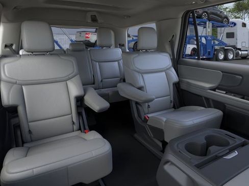 New 2026 Ford Expedition Active AWD/4WD image 11