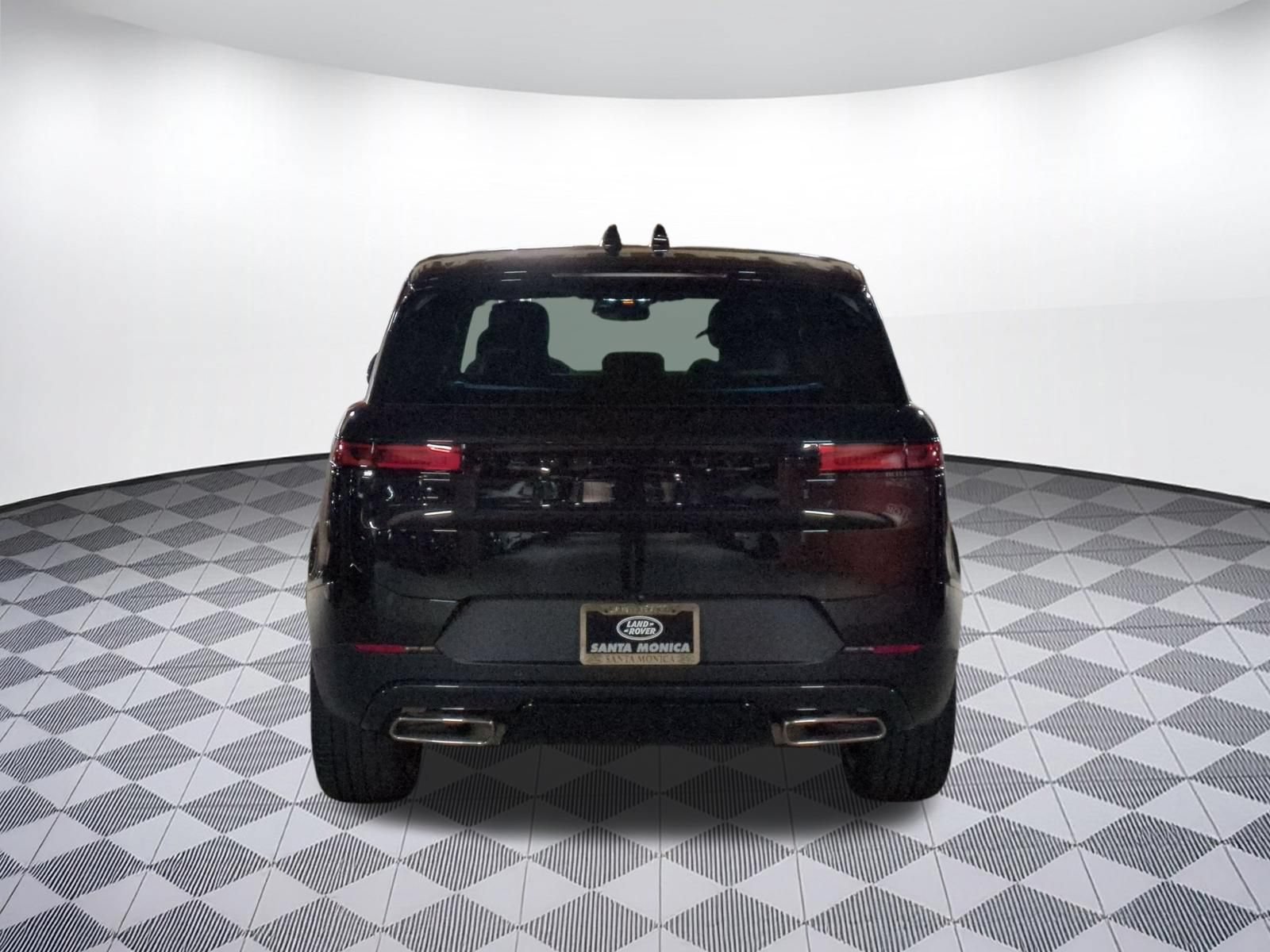 New 2027 Land Rover Range Rover Sport SE AWD/4WD image 4