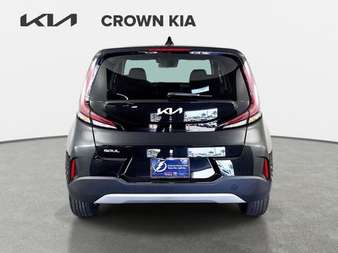 Certified 2025 Kia Soul LX w/ LX Technology Package FWD image 6