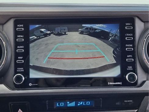 Used 2022 Toyota Tacoma TRD Sport AWD/4WD image 16